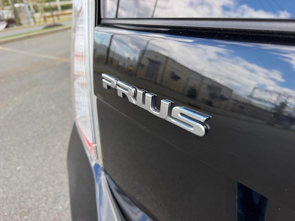 Toyota Prius 5dr HB Four (Natl) 2015