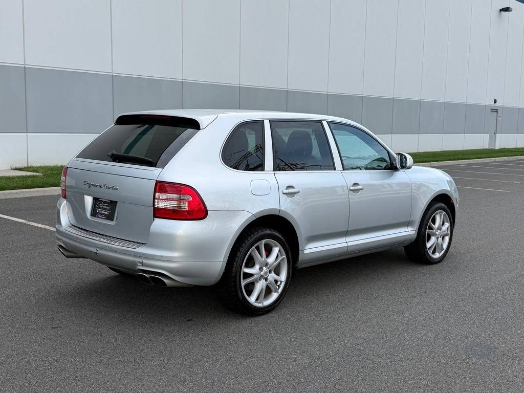 Porsche Cayenne 4dr Turbo 2004