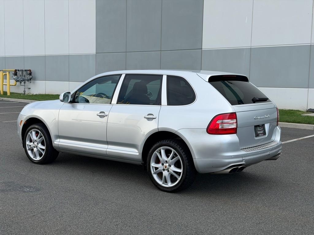 Porsche Cayenne 4dr Turbo 2004