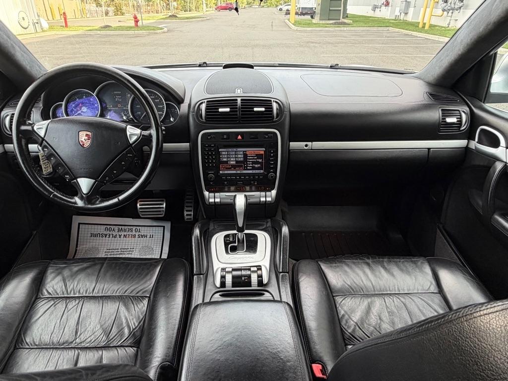 Porsche Cayenne 4dr Turbo 2004