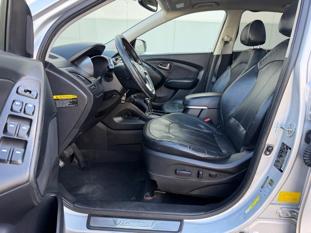 Hyundai Tucson AWD 4dr Auto Limited PZEV 2011