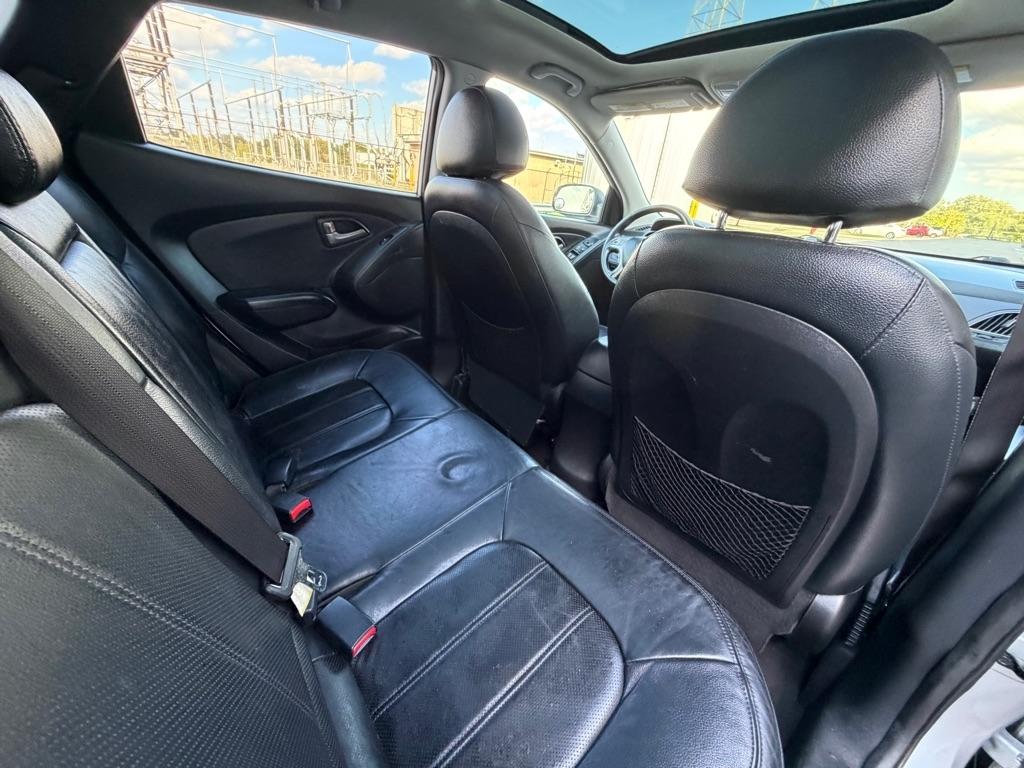 Hyundai Tucson AWD 4dr Auto Limited PZEV 2011