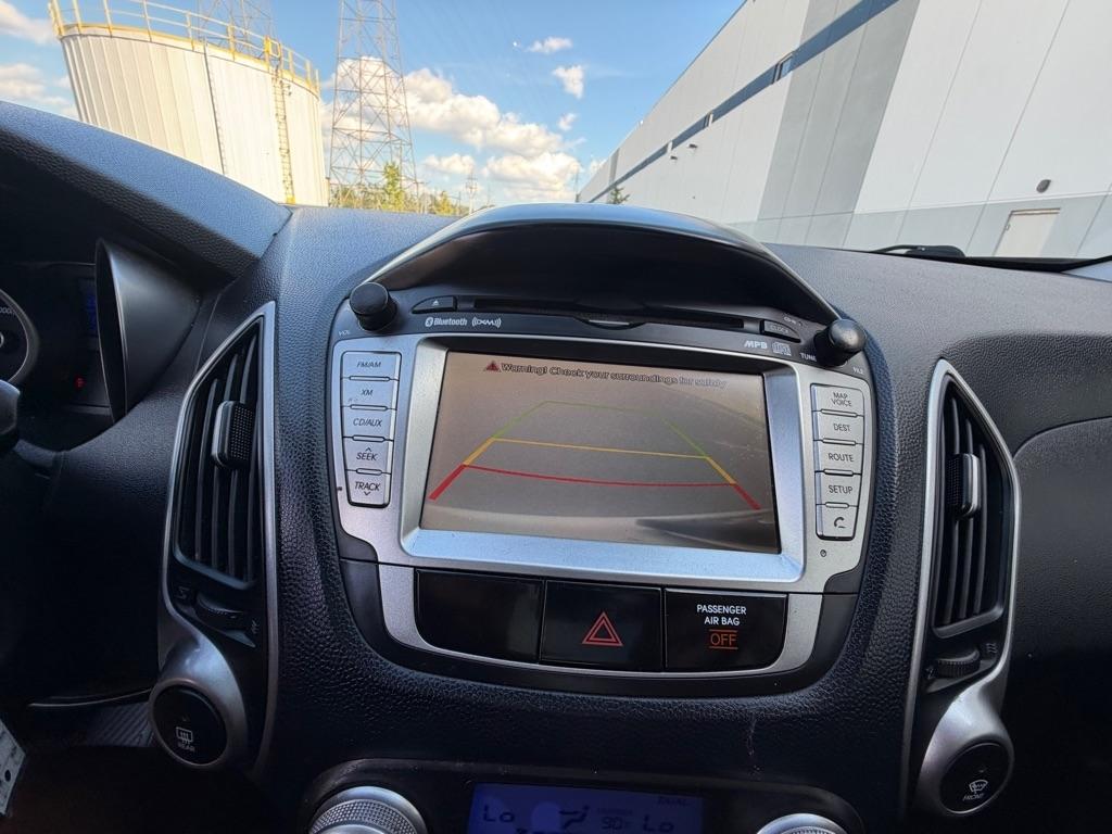 Hyundai Tucson AWD 4dr Auto Limited PZEV 2011