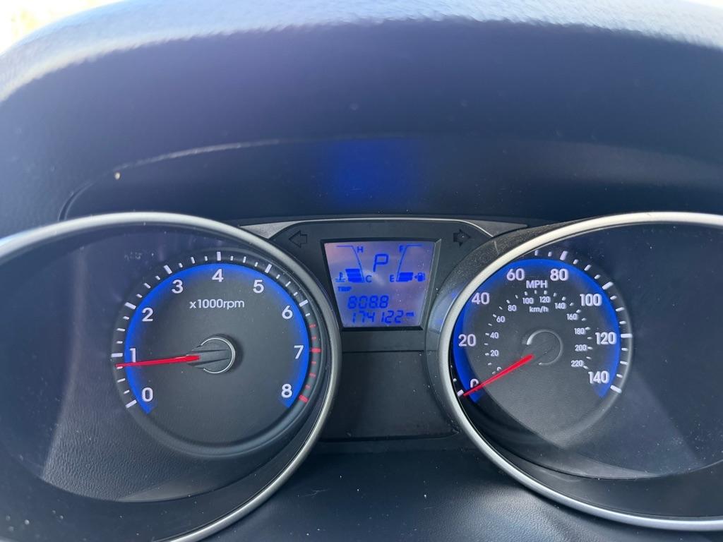 Hyundai Tucson AWD 4dr Auto Limited PZEV 2011