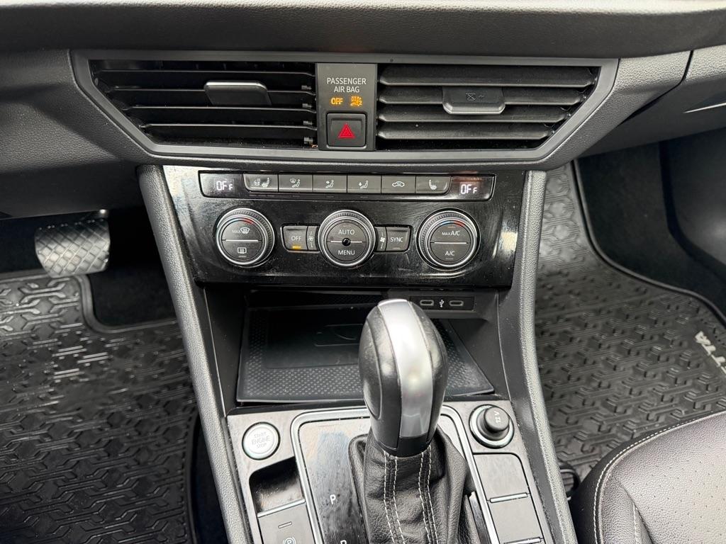 Volkswagen Jetta SEL 2021