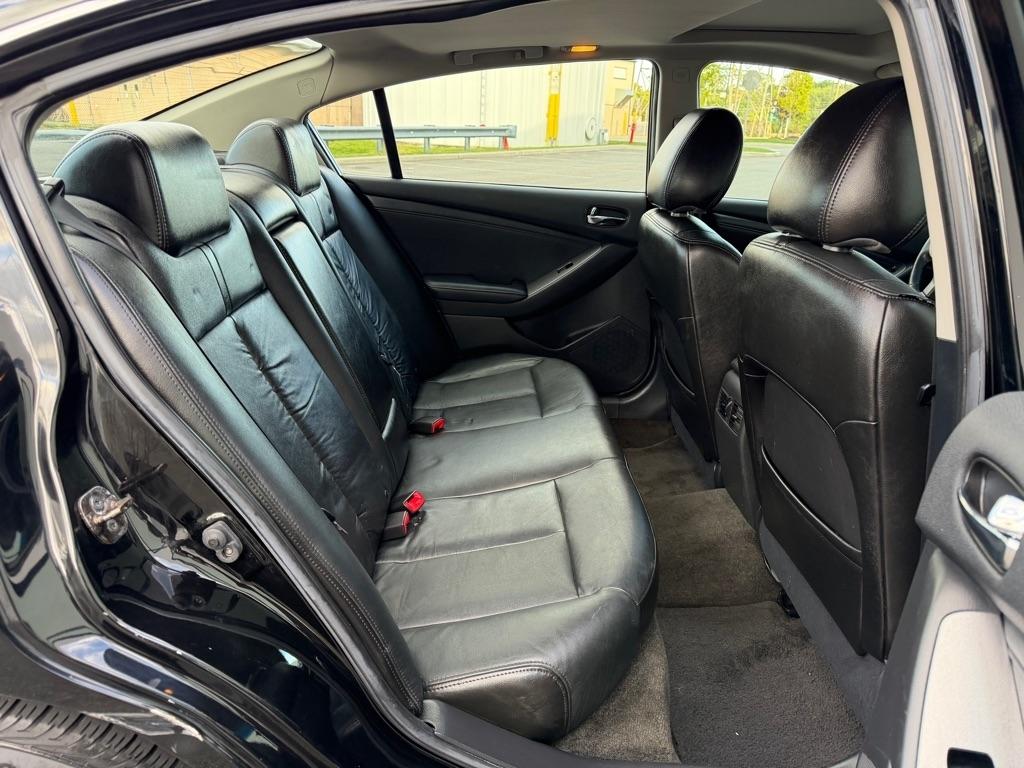 Nissan Altima 3.5 SR 2010