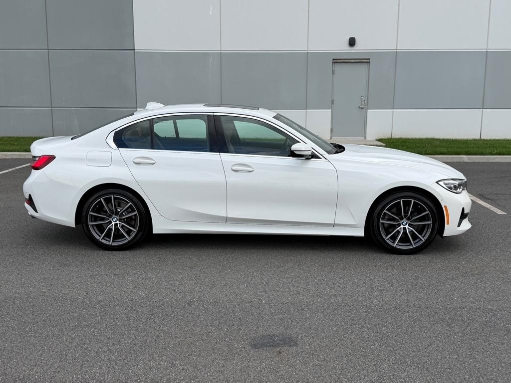 BMW 3 Series  2021