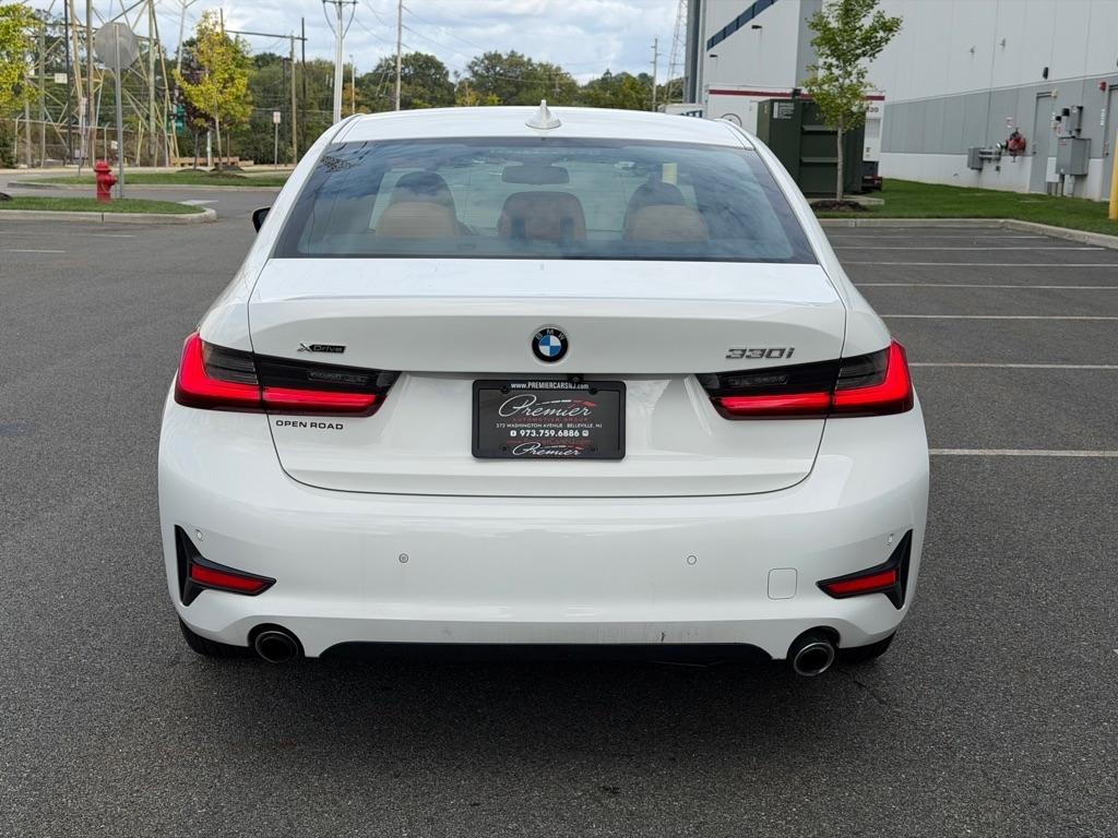 BMW 3 Series  2021