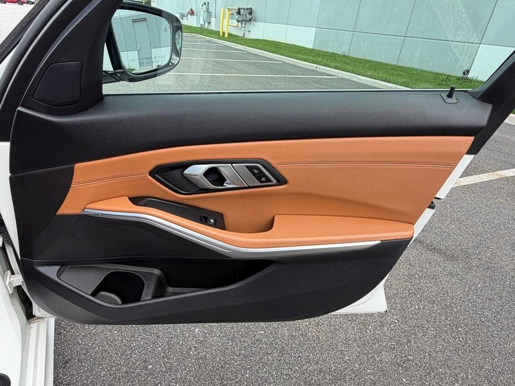 BMW 3 Series  2021