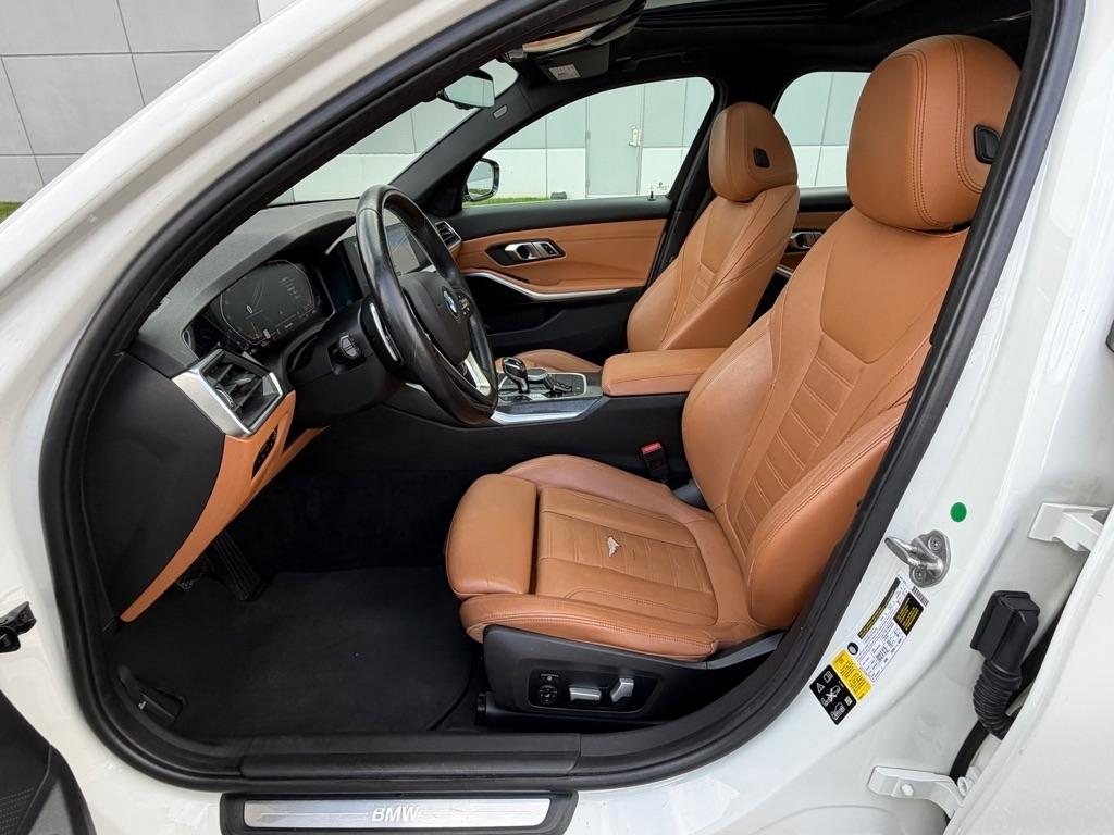 BMW 3 Series  2021