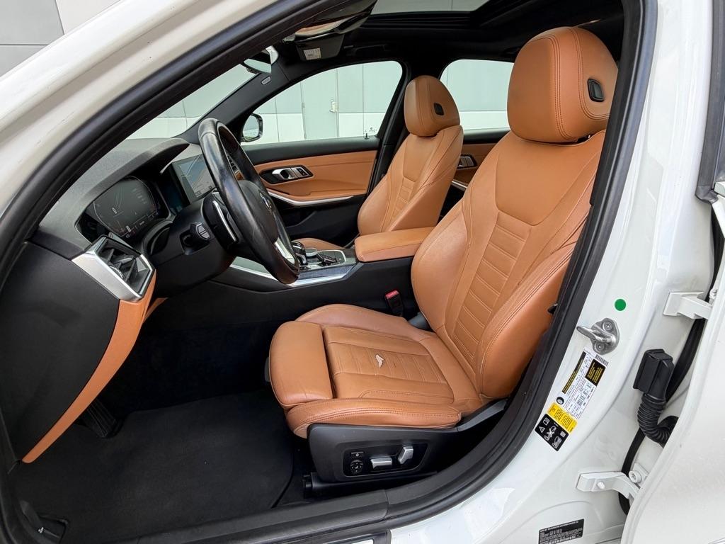 BMW 3 Series  2021
