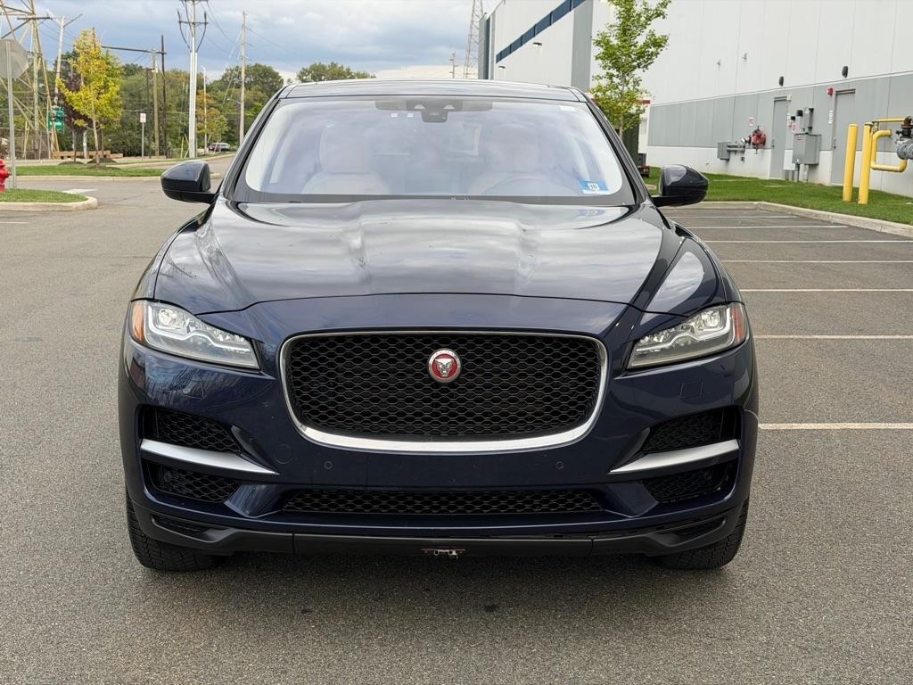 Jaguar F-Pace  2017