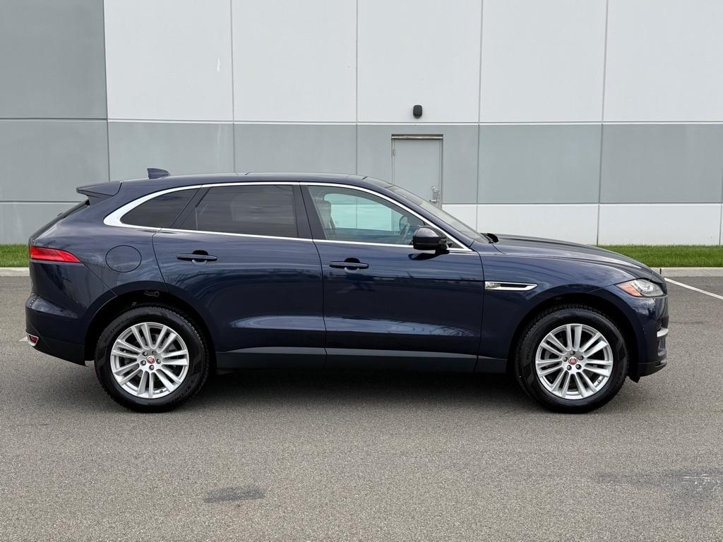Jaguar F-Pace  2017