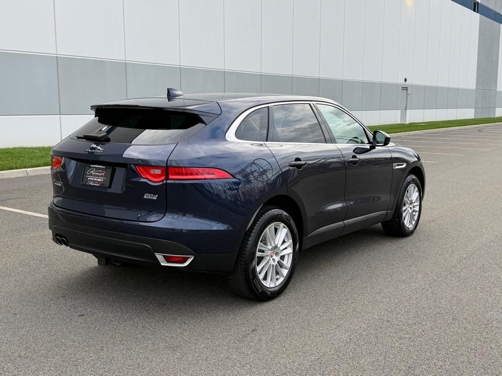 Jaguar F-Pace  2017