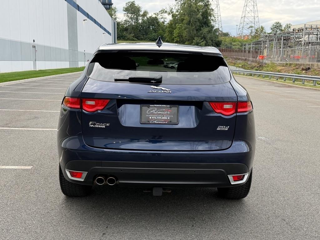 Jaguar F-Pace  2017