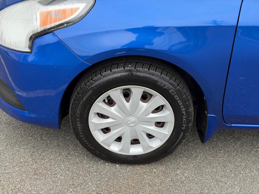 Nissan Versa  2015