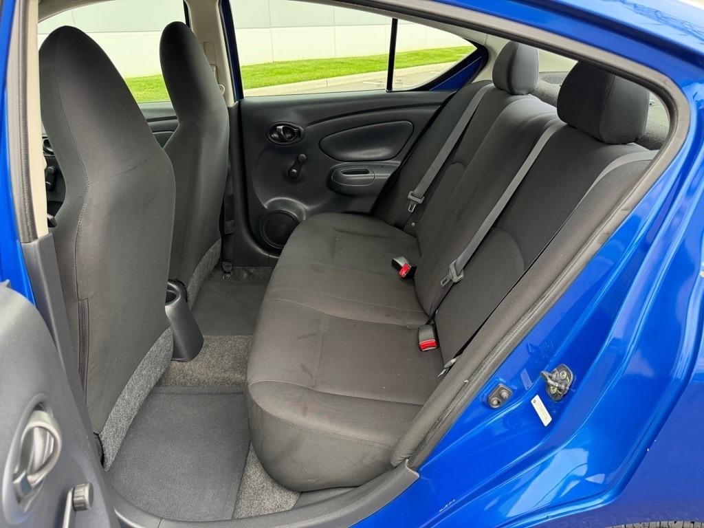 Nissan Versa  2015