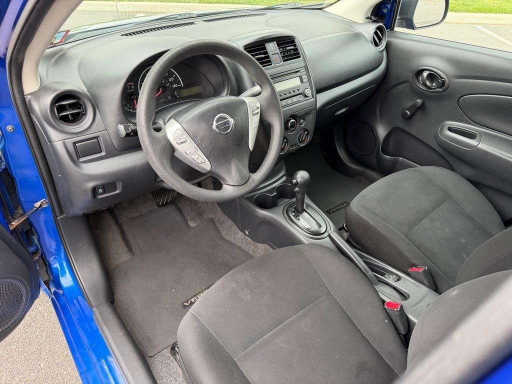 Nissan Versa  2015