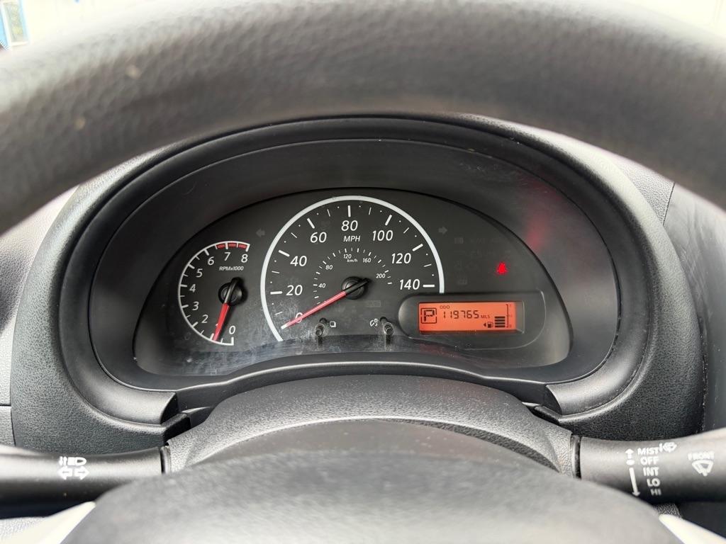 Nissan Versa  2015