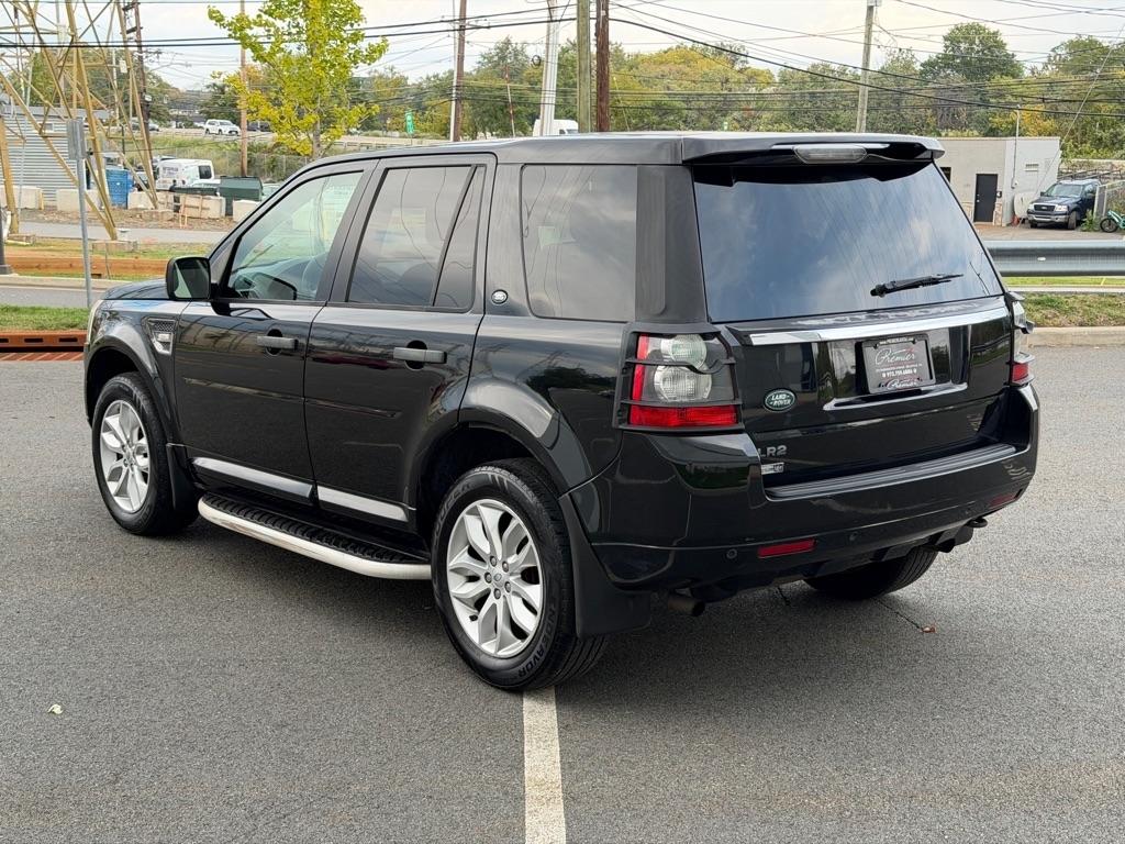 Land Rover LR2  2011