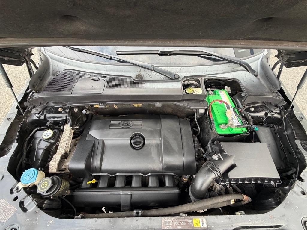 Land Rover LR2  2011
