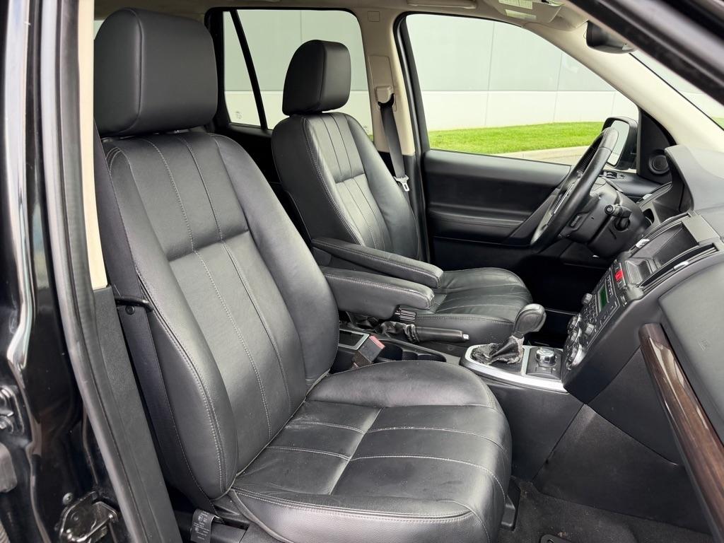 Land Rover LR2  2011