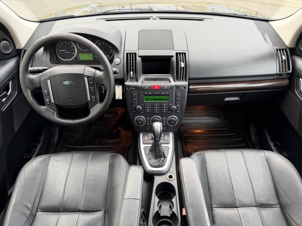 Land Rover LR2  2011