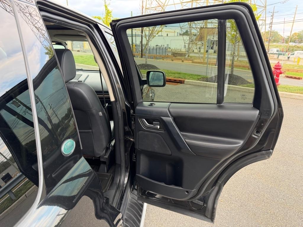 Land Rover LR2  2011