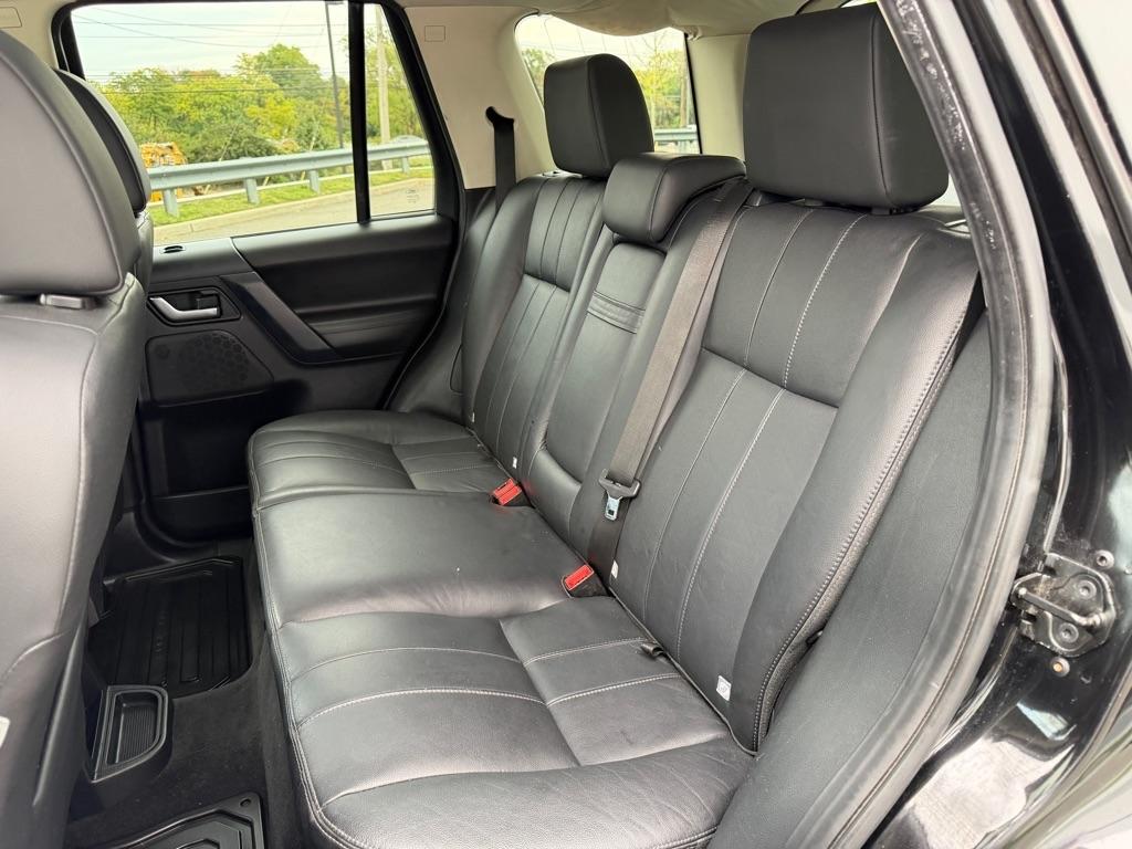 Land Rover LR2  2011