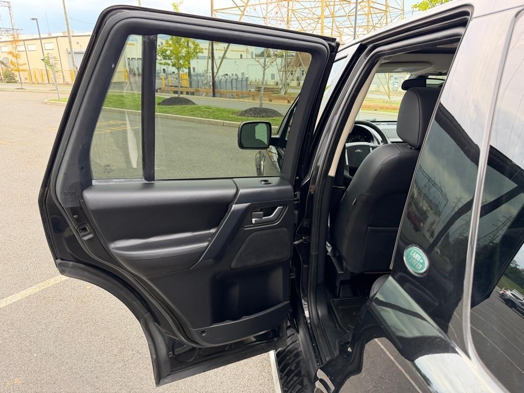 Land Rover LR2  2011