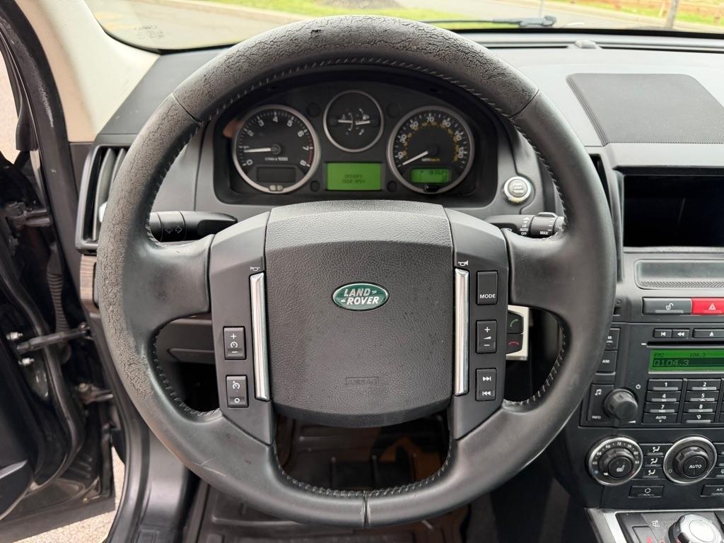 Land Rover LR2  2011