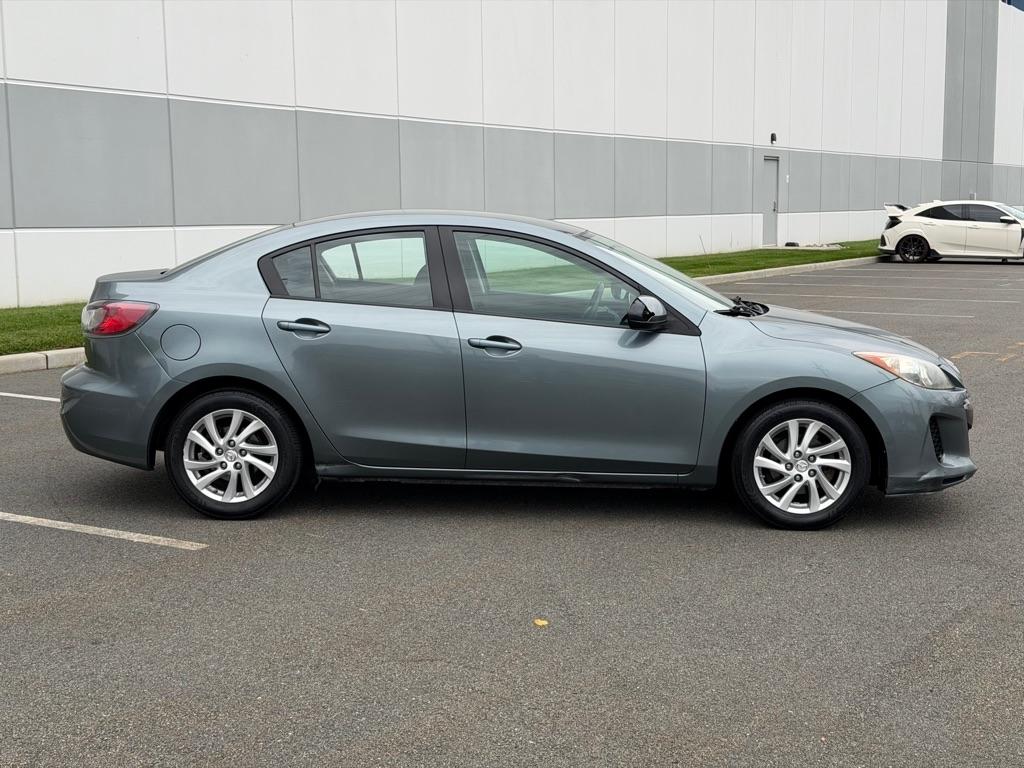 Mazda MAZDA3 i Touring 2012