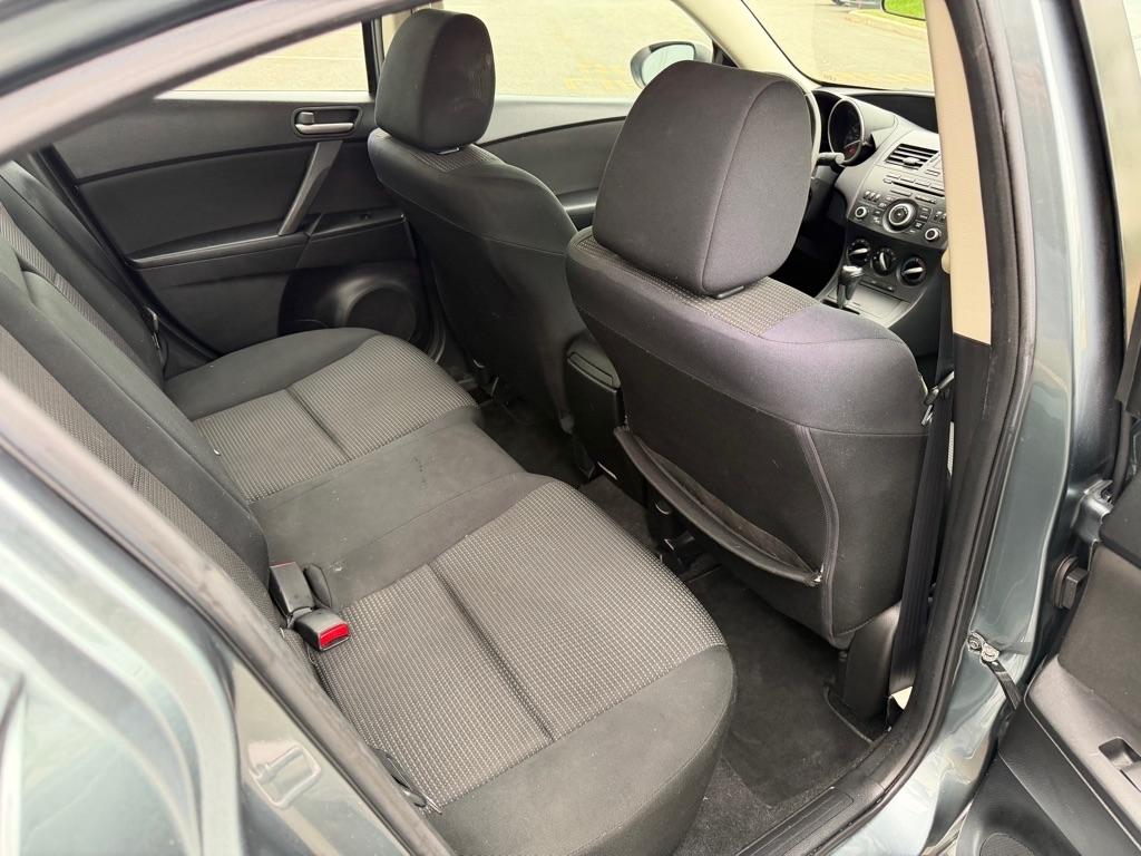 Mazda MAZDA3 i Touring 2012