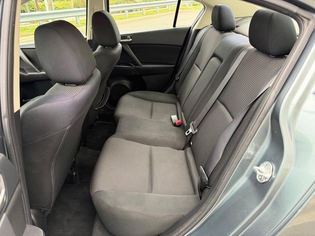 Mazda MAZDA3 i Touring 2012