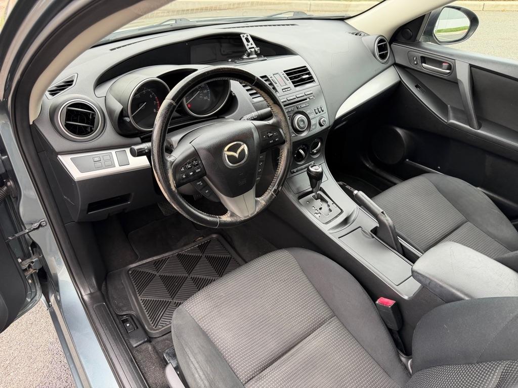 Mazda MAZDA3 i Touring 2012