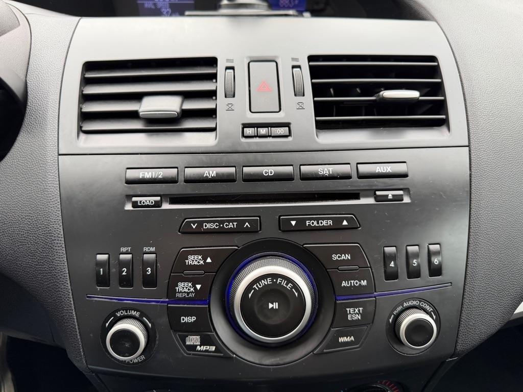 Mazda MAZDA3 i Touring 2012