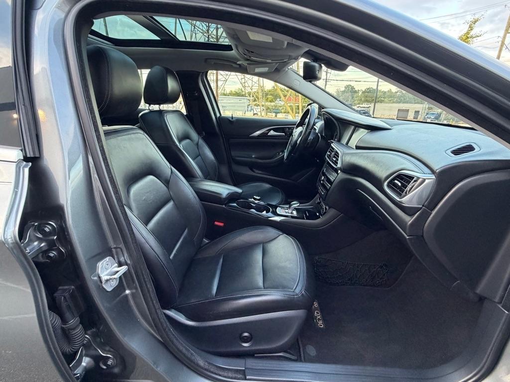 Infiniti QX30 Premium AWD 2018