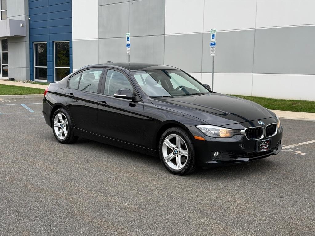 BMW 3 Series 4dr Sdn 328i xDrive AWD 2013