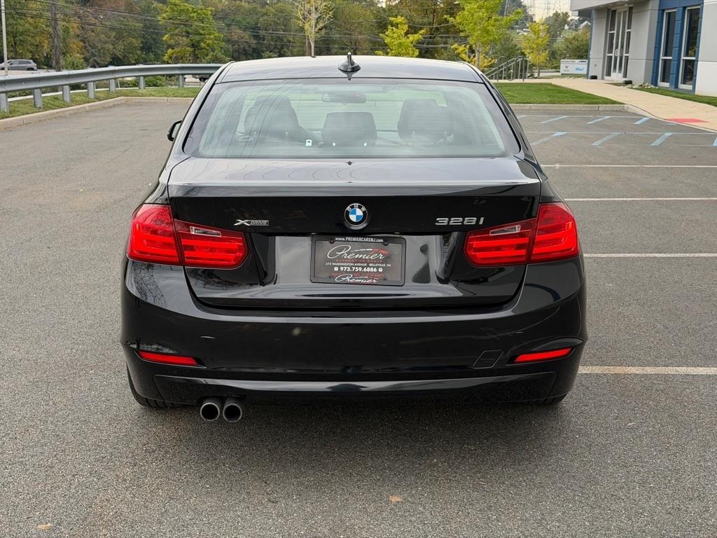 BMW 3 Series 4dr Sdn 328i xDrive AWD 2013