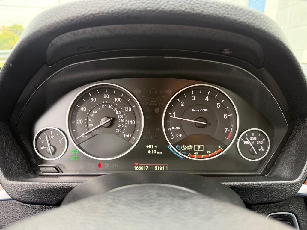 BMW 3 Series 4dr Sdn 328i xDrive AWD 2013