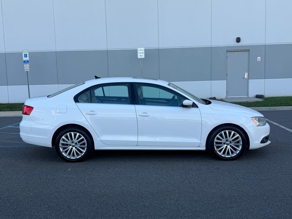Volkswagen Jetta Sedan  2013