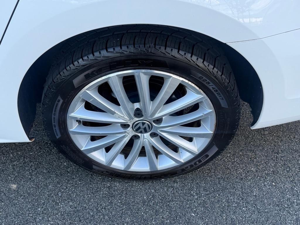 Volkswagen Jetta Sedan  2013