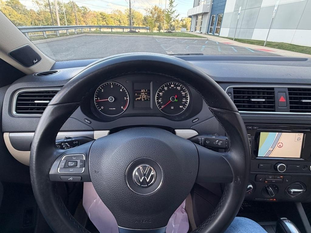 Volkswagen Jetta Sedan  2013