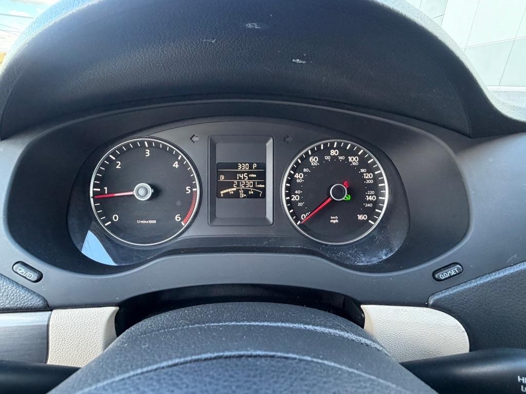 Volkswagen Jetta Sedan  2013