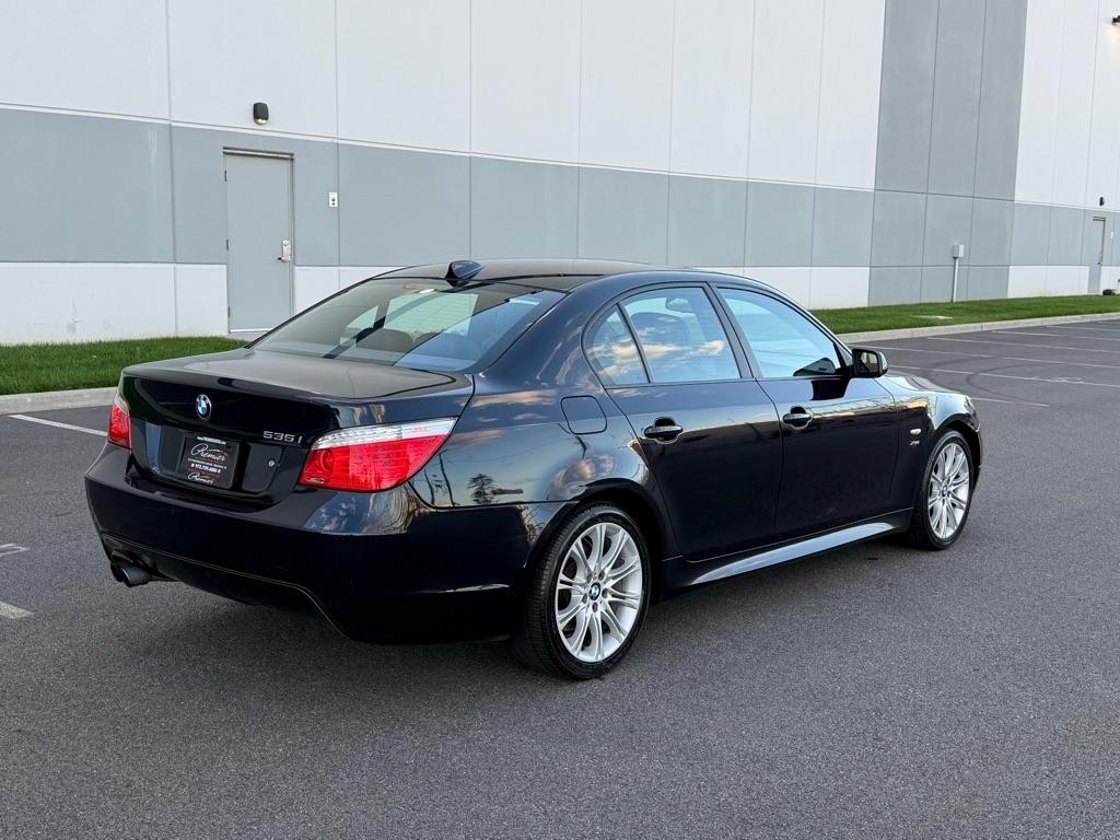 BMW 5 Series 4dr Sdn 535i xDrive AWD 2010