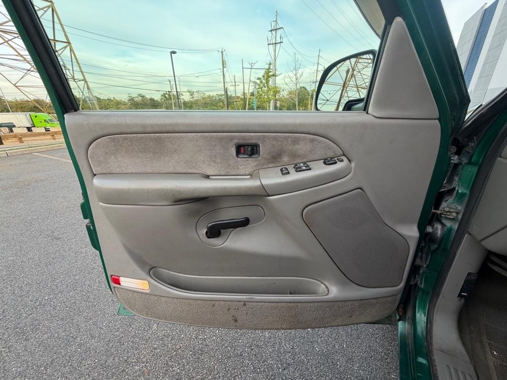 Chevrolet Silverado 1500 3dr Ext Cab 143.5" WB LS 2000