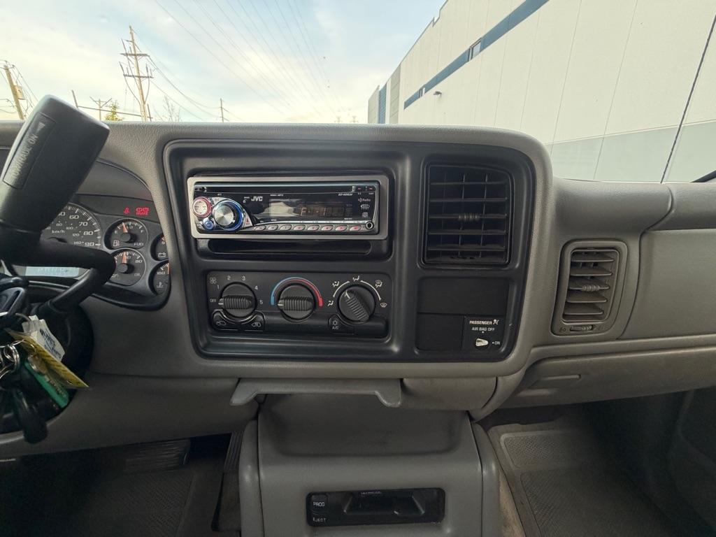 Chevrolet Silverado 1500 3dr Ext Cab 143.5" WB LS 2000