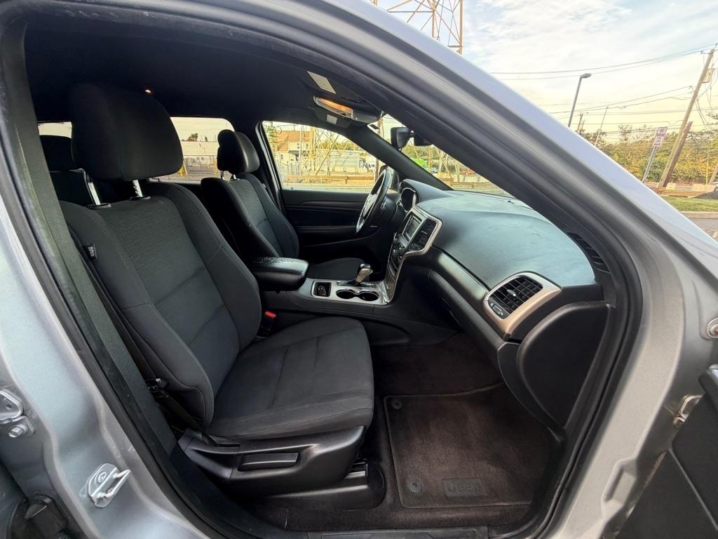 Jeep Grand Cherokee Laredo 4x4 2017