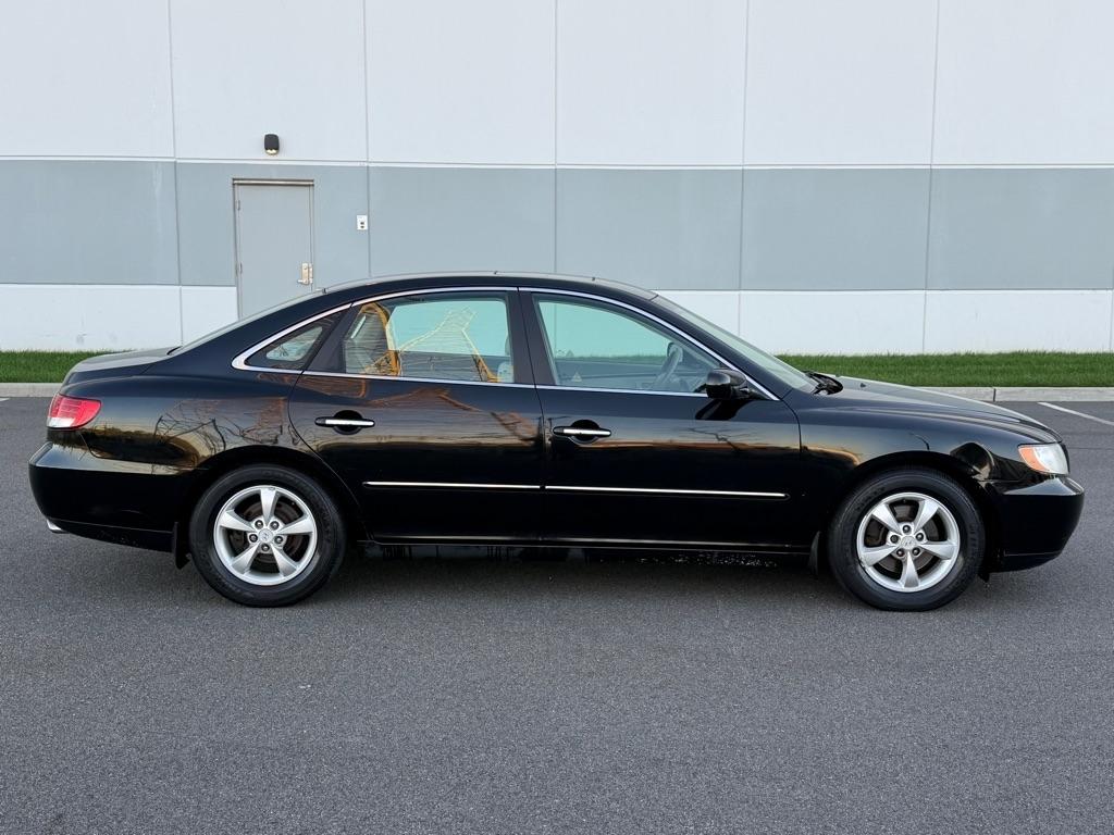 Hyundai Azera 4dr Sdn SE 2006