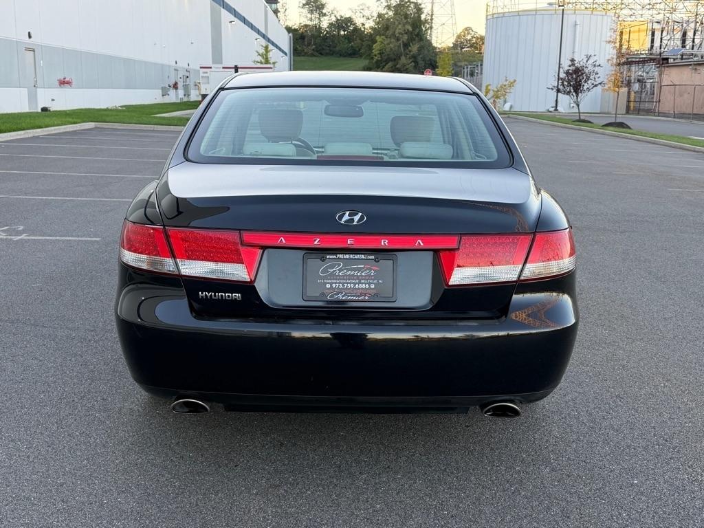 Hyundai Azera 4dr Sdn SE 2006